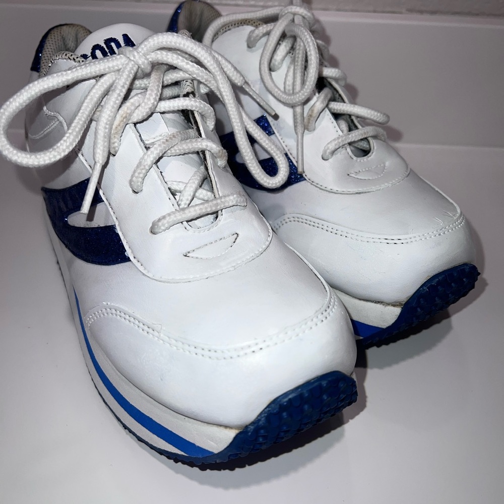 Soda platform sneakers size 8.5